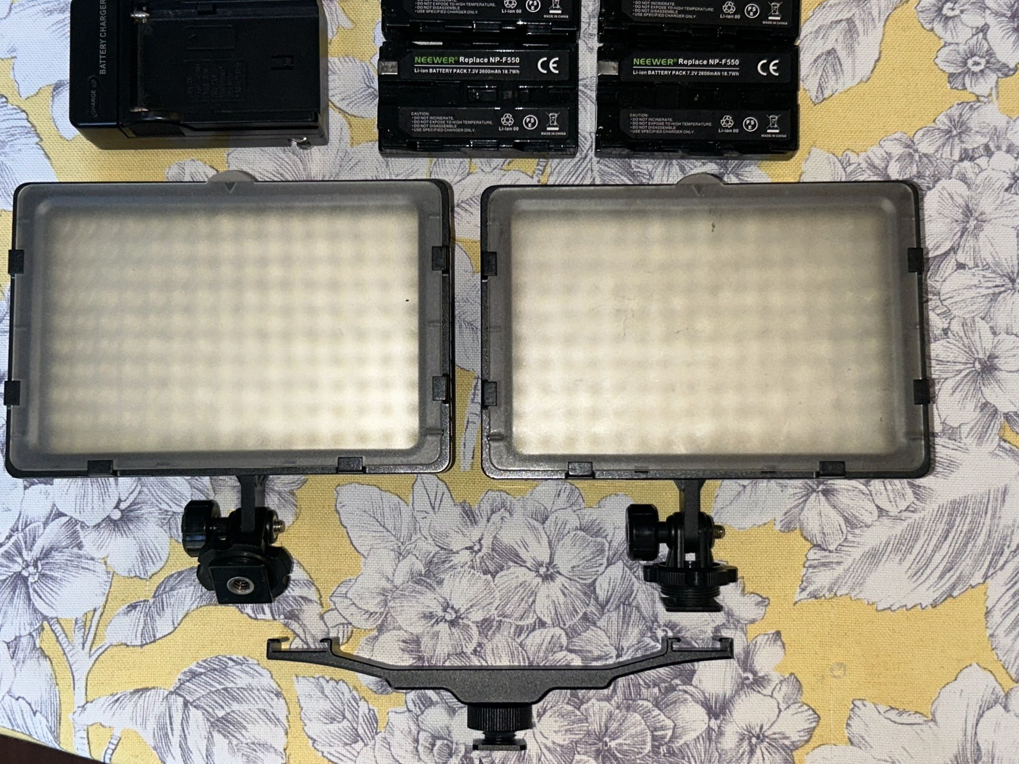 Neewer CN-160 LED Video LED Light Panel (x2)
