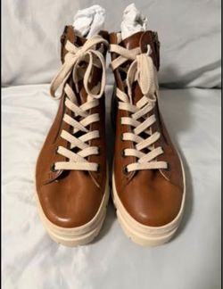 BRAND NEW Paul Green Novi lug-bottom leather boot