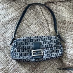 Vintage Fendi Baguette 