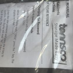 Tennsco Electric Storage Locker With Key