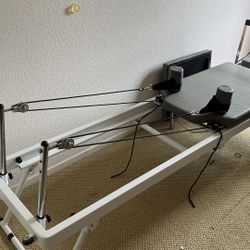 Pilates Reformer Table With Jump board 