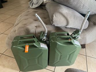 Gas cans 5.3 gallons