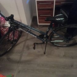 Schwinn Circuit Hybrid Bike