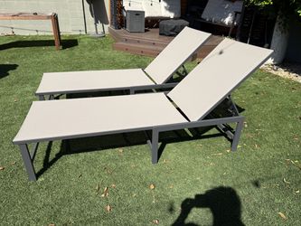 Pair of Aluminum Chaise Loungers