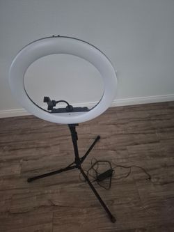 Ring light w stand