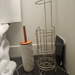 Toilet paper roll holder