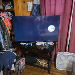 53 Inch Onn. Tv