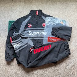 Supreme Ducati Set