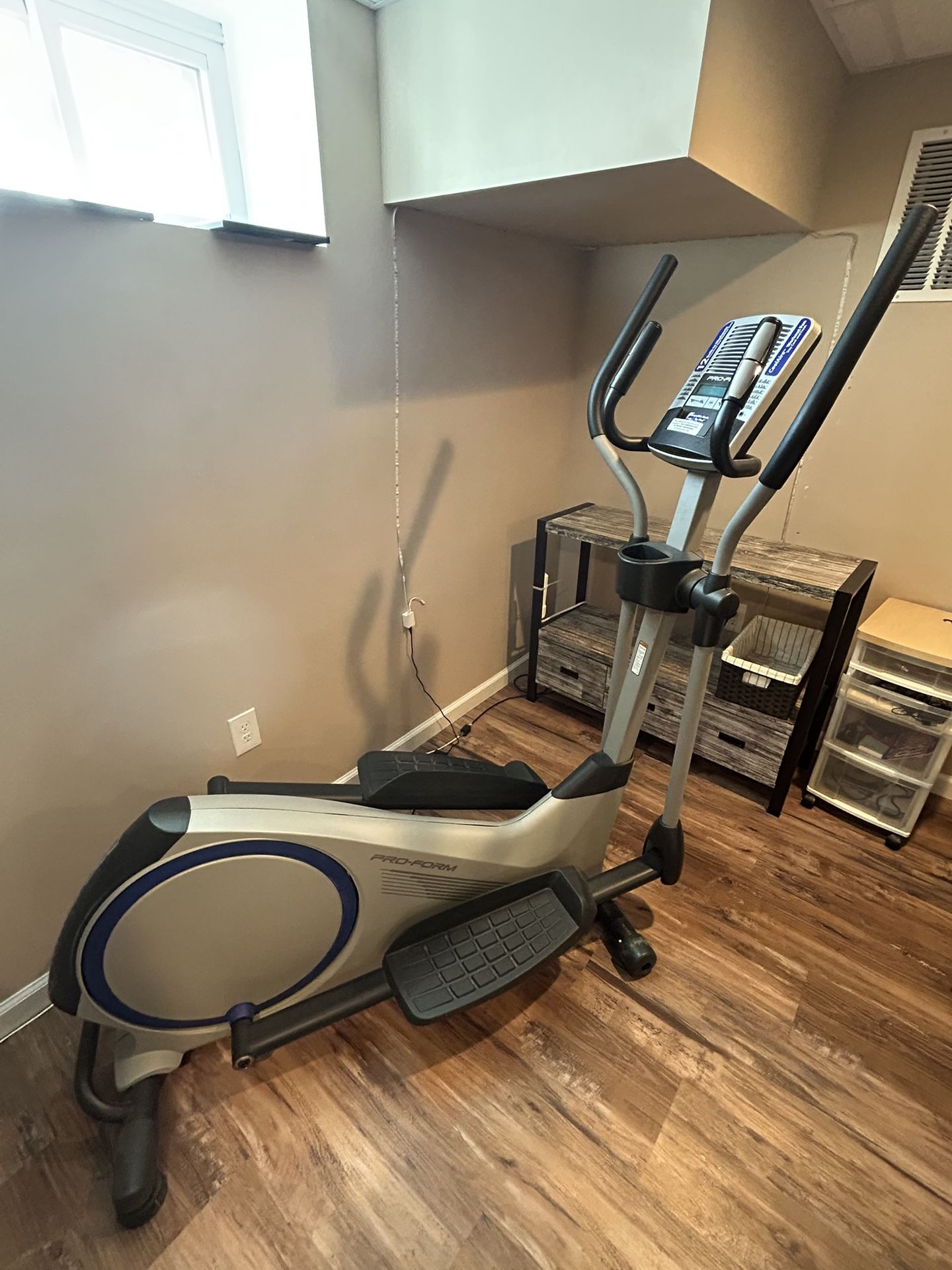 Pro Form ZE3 Elliptical