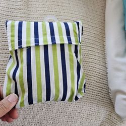 Crib Sheet.  One Piece W A Baggie