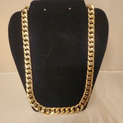 Gently Used Men's Cuban Link Necklace 