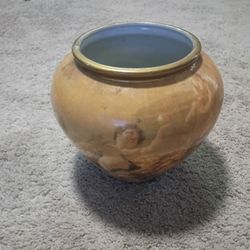 Vintage cherub vase