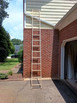 14 Foot Aluminum Ladder