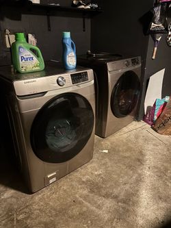 Moving sale