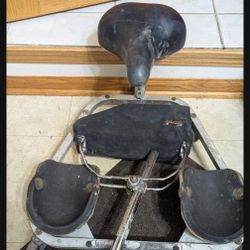 Flooring seat roller Racatac kneeling sitting creeper with chest support but missing frame post connector for it