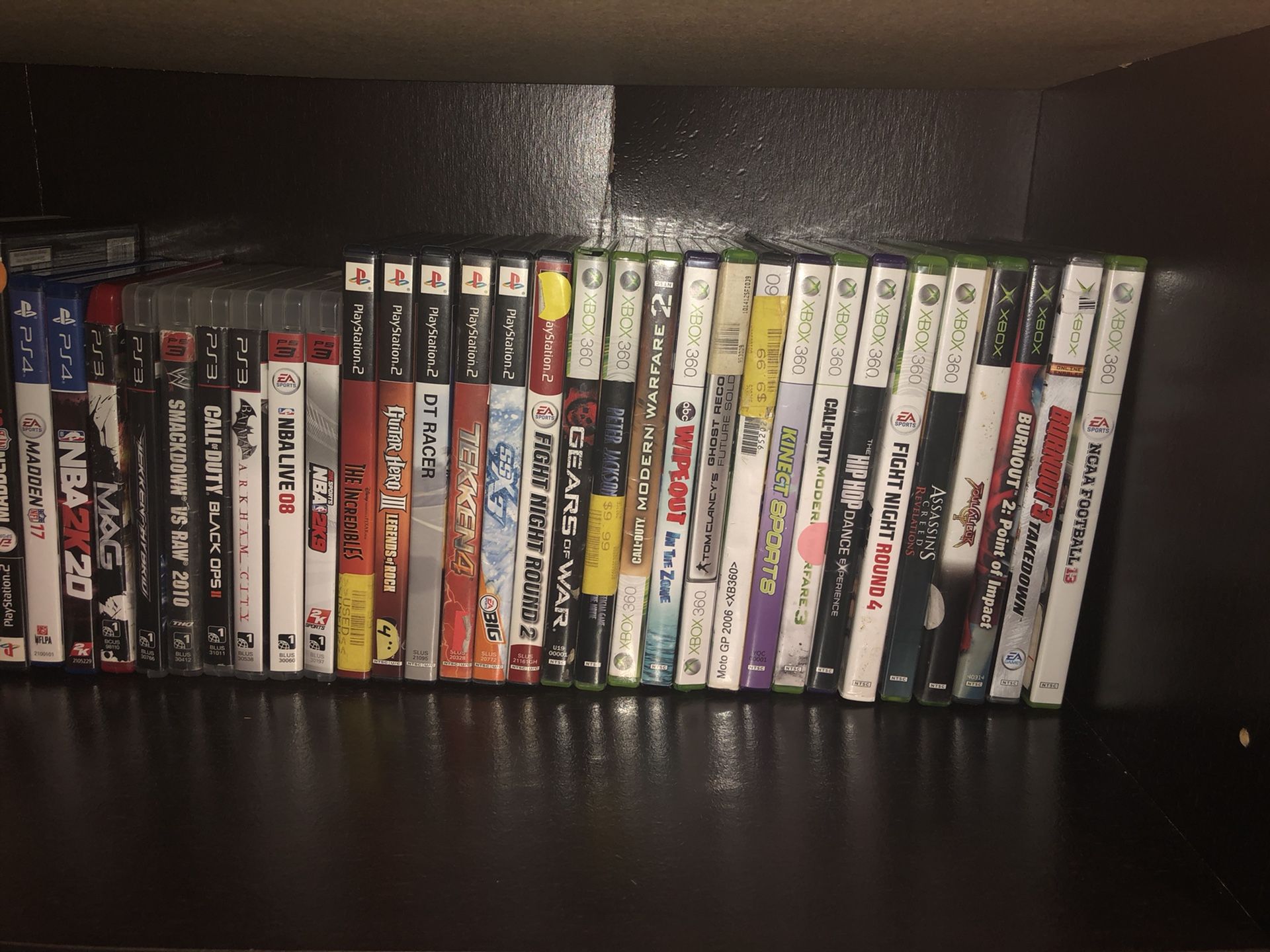 Xbox/Xbox 360/PS2/PS3/PS4 Game Case (No Game) $7