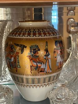 Vintage Kaiser West Germany Egyptian King Tut Gold Porcelain Vase