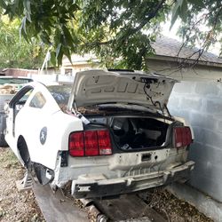 mustang gt 05-09 para partes