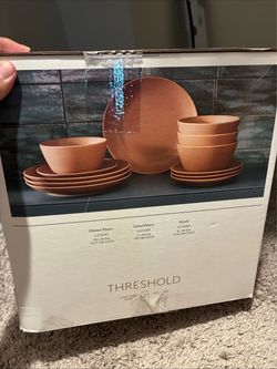 Threshold 12-Piece Dinnerware Set