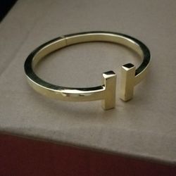Women's Gold Bracelet 