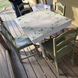Vintage Hale Chair Co (4) Oak Painted Chairs & Hand Painted Country Style Table