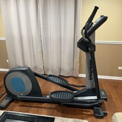 Elliptical NordicTrack Commercial 1300