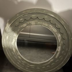 Round Mirror