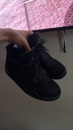 Black cat 4’s