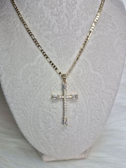 Beautiful Cross 14K Gold Laminated Hypoallergenic Waterproof Non Tarnish Excellent Quality 35$