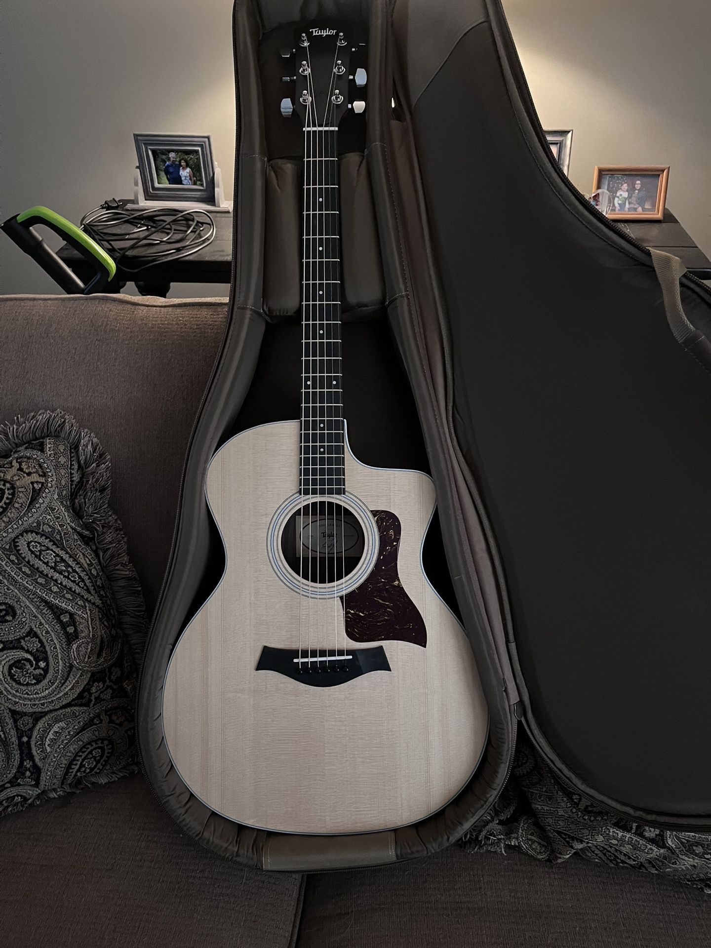Taylor 214ce Rosewood