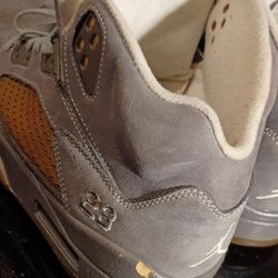 AIR JORDAN 5 RETRO  "WOLF" SIZE 10 USED