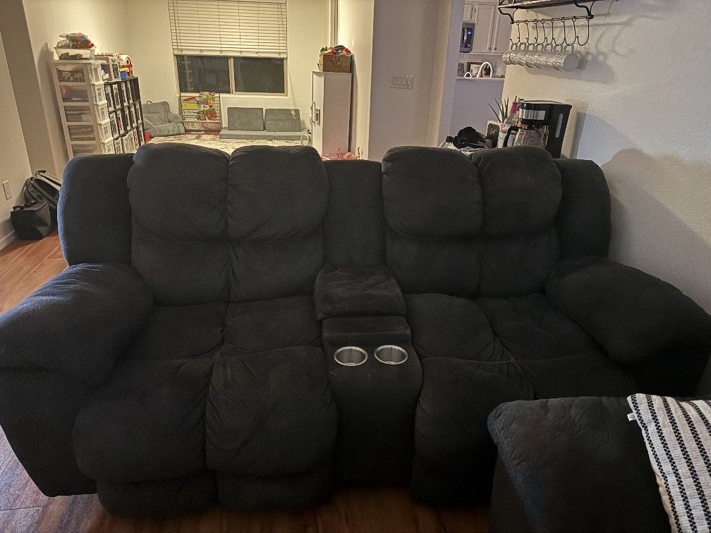 Power Reclining Couches