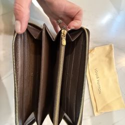 Louis  Vuitton Zippy Wallet  Damier Ebene (Used