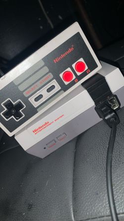 Nintendo Entertainment System Console 1985