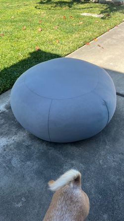 Sitting Pouf