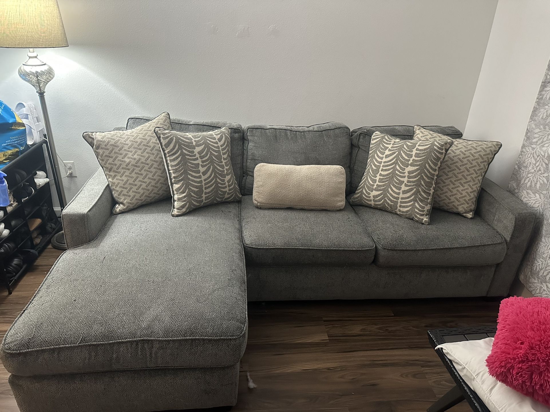 Couch (NEED GONE!) WILL NEGOTIATE! PLEASE TAKE!! URGENT!!