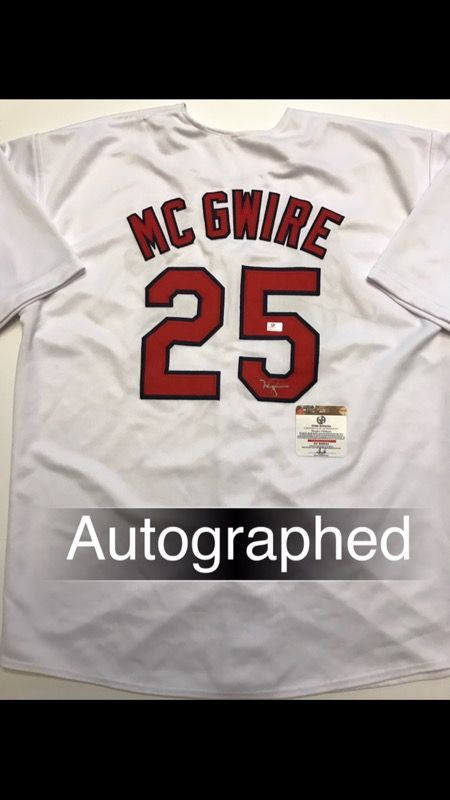 Mark McGwire AUTOGRAPHED Jersey