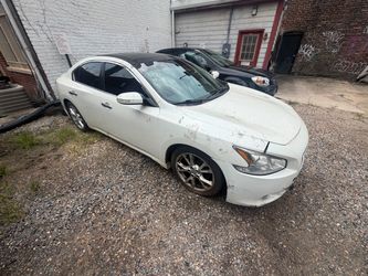 2014 nissan maxima s