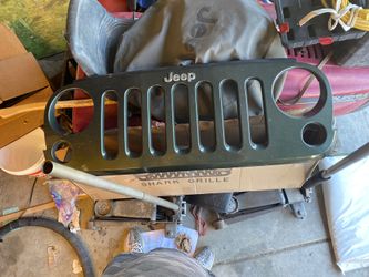 One Jeep green grill
