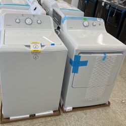 Hot Point Washer And Dryer Set 