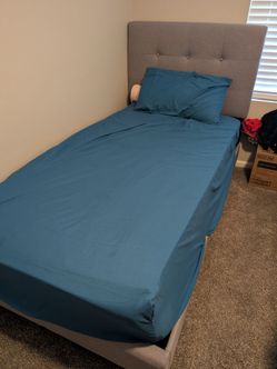 Twin bed w/ mattress