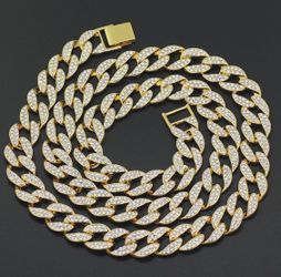 New 18 k yellow gold Cuban link chain