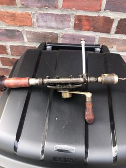 ANTIQUE HAND CRANK DRILL, MADE IN THE USA!!!!!