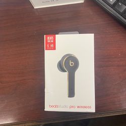 Beats Headphone Ear Bud NWT