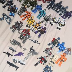 Halo mini 32 figures and weapons lot