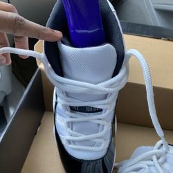 Air Jordan 11 Concord