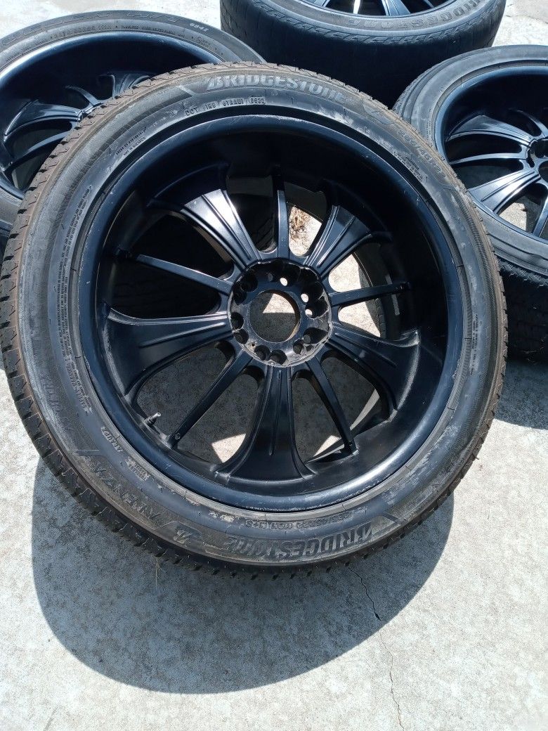 22" Black Rims