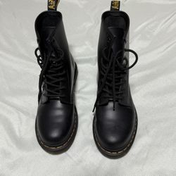 Dr Martens 1460W