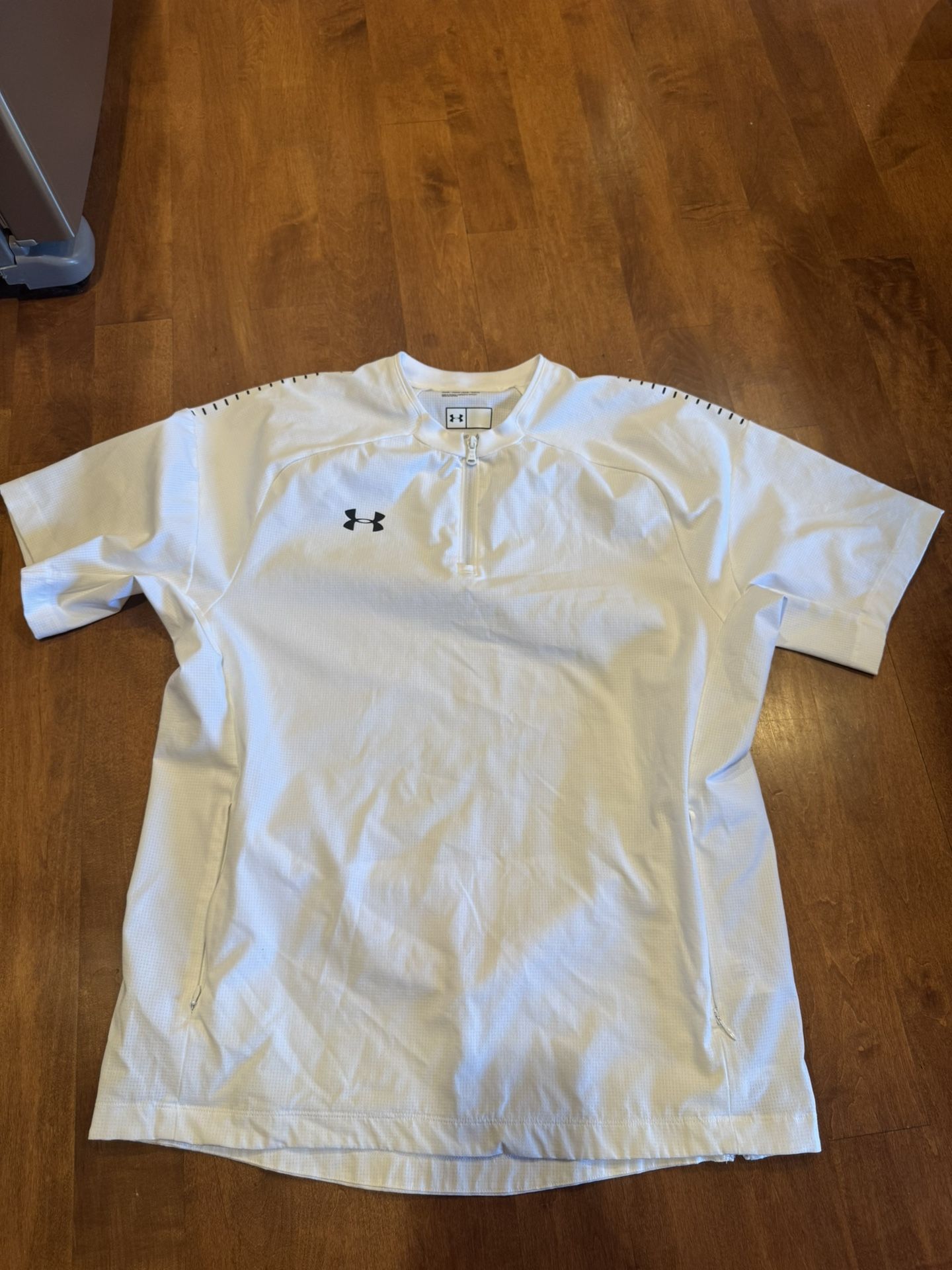 Men’s Under Armour Short Sleeve Quarter Zip Shipping Available