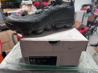 NIKE AIR VAPORMAX FLYKNIT